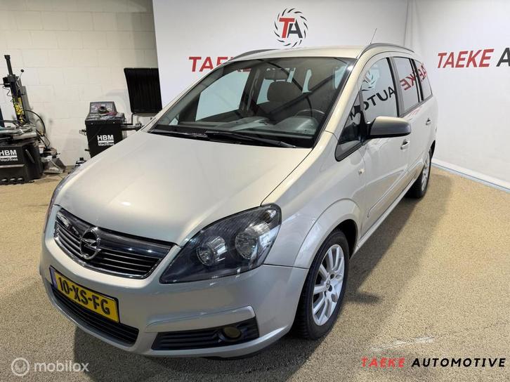 Opel Zafira 2.2 Temptation Clima/Cruise/Trekhaak/7pers/1eEIG, Auto's, Opel, Bedrijf, Te koop, Zafira, ABS, Airbags, Airconditioning