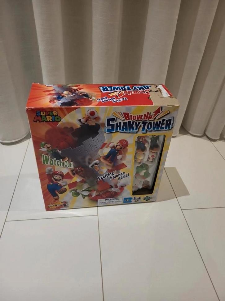 Super Mario Piranha Plant Escape & Shaky Tower Spellen, Hobby en Vrije tijd, Gezelschapsspellen | Overige, Zo goed als nieuw, Een of twee spelers