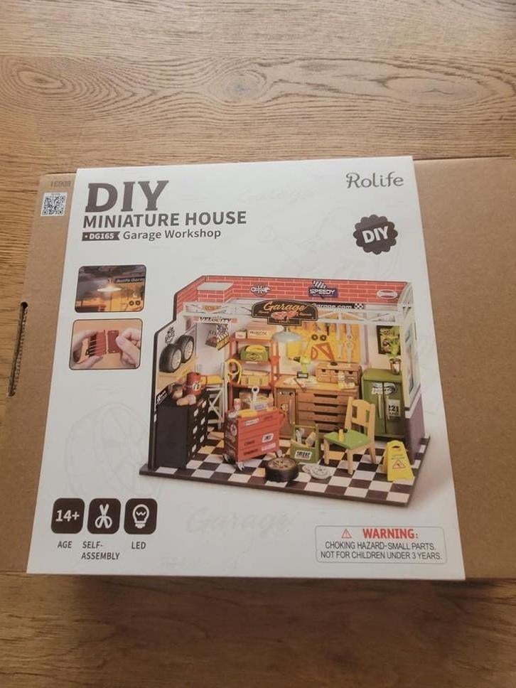 Diy miniature house Garage Workshop doos is compleet, Ophalen, Nieuw