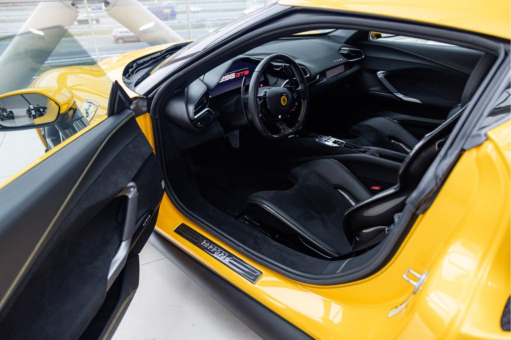 Ferrari 296 GTB 3.0 V6 | Lift | Carbon | Nero | (bj 2022), Achterwielaandrijving, Gebruikt, Euro 6, Overige kleuren