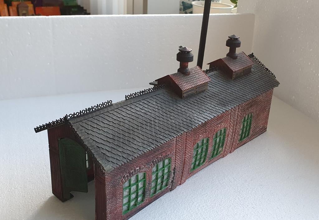 Pola lokomotieven loods HO spoorbaan, Hobby en Vrije tijd, Modeltreinen | H0, Overige merken, Gebruikt, Gelijkstroom of Wisselstroom