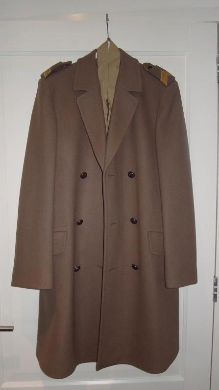 Militaire lange overjas / winterjas. 100 % wol,, Verzamelen, Militaria | Algemeen, Luchtmacht, Kleding of Schoenen, Nederland