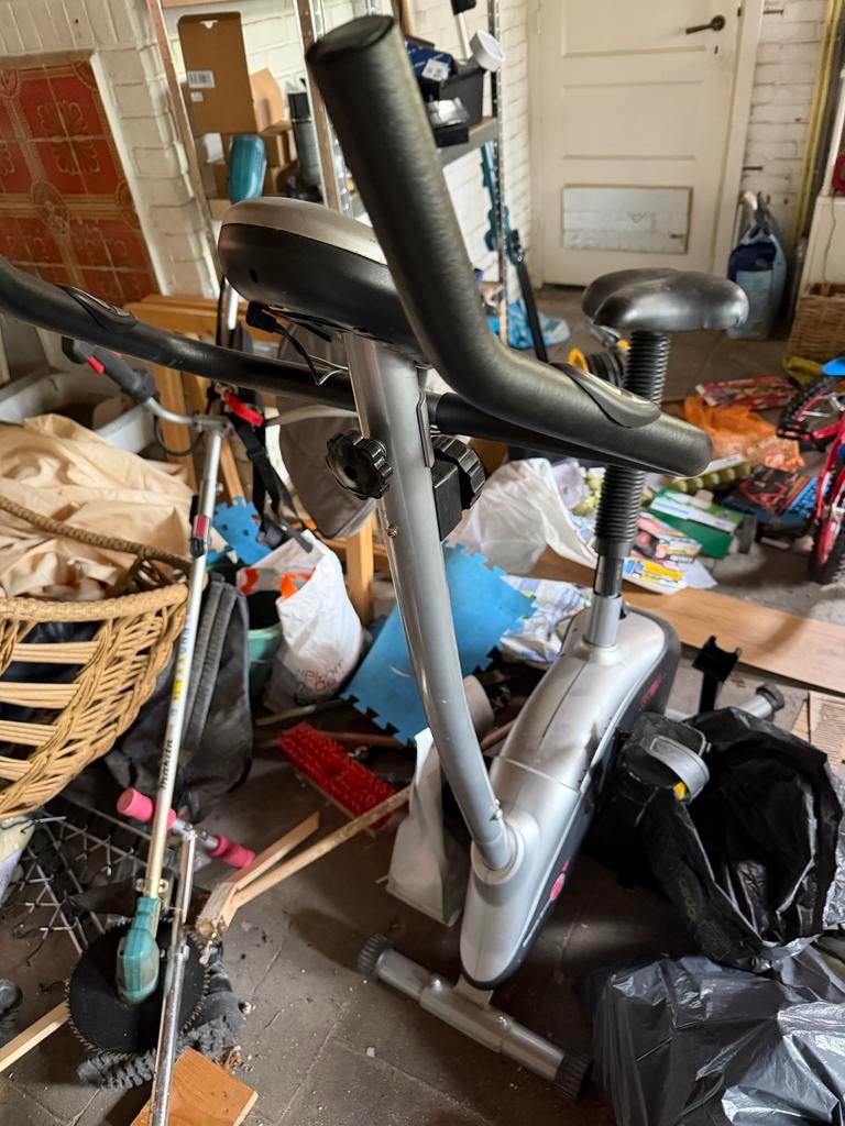 Oude hometrainer - gratis, Ophalen, Gebruikt, Metaal, Benen