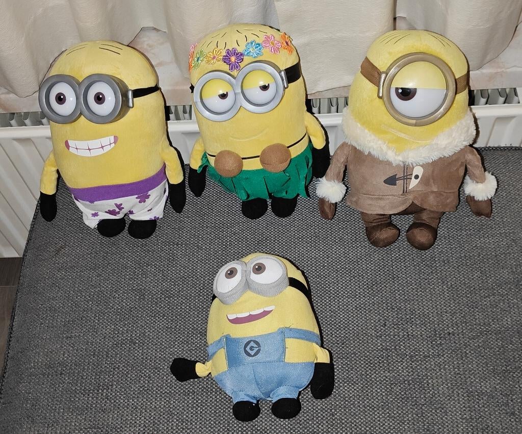 4 Minions knuffels, Ophalen of Verzenden, Zo goed als nieuw, Overige typen