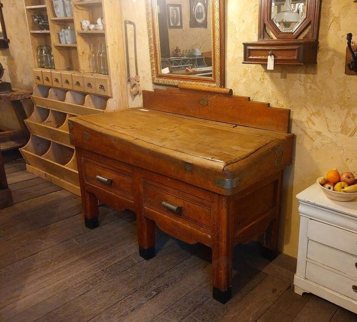 prachtig oud groot hakblok met 2 lades, Antiek en Kunst, Curiosa en Brocante, Ophalen
