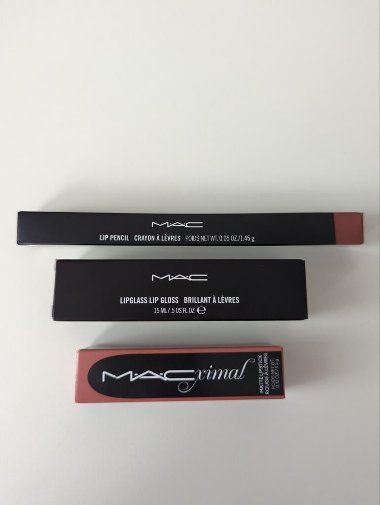 MAC Cosmetics set lippen honeylove, spice en clear, Sieraden, Tassen en Uiterlijk, Ophalen of Verzenden, Nieuw, Overige kleuren