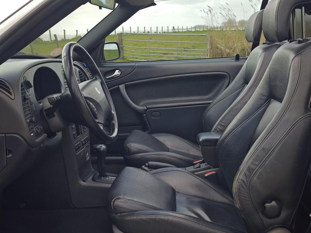 Saab 9-3 Cabrio 2.0 Turbo Aero Youngtimer (bj 2002), Auto's, Saab, Gebruikt, Zwart, 4 cilinders, Cabriolet