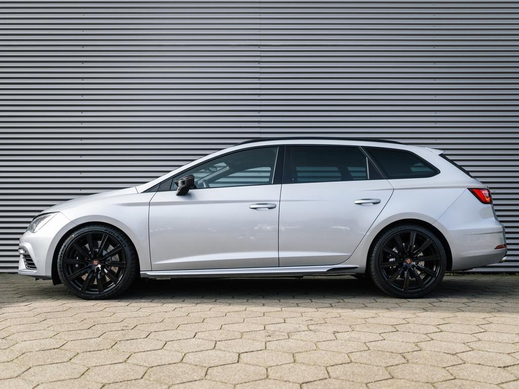 SEAT Leon ST CUPRA 300 4DRIVE PERFORMANCE PANO BREMBO BEATS, Gebruikt, Zwart, 1984 cc, Leon