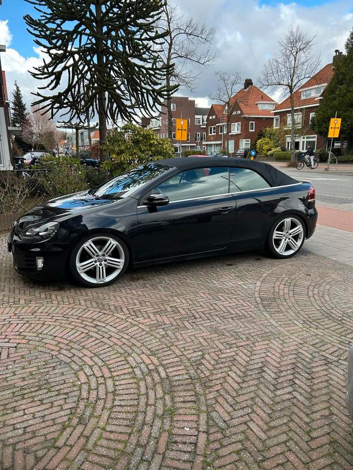 Volkswagen Golf 1.2 TSI 77KW BMT Cabrio 2012 Zwart, Auto's, Volkswagen, Particulier, Golf, Benzine, B, Cabriolet, Handgeschakeld
