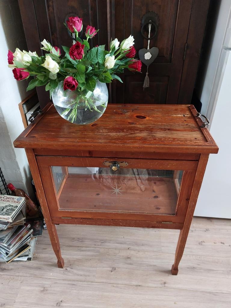 Thee kastje, Ophalen, 25 tot 50 cm, Rechthoekig, 50 tot 100 cm