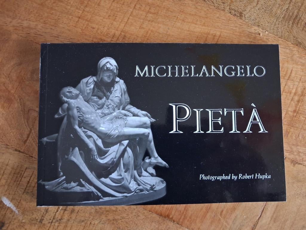 Michelangelo Pieta - Robert Hupka (Fotoboek), Ophalen of Verzenden, Zo goed als nieuw, Beeldhouwkunst, Robert Hupka