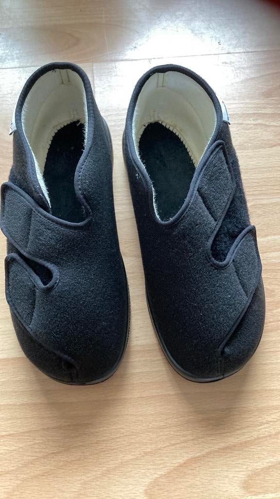 Schoenen met klittenband 39, Kinderen en Baby's, Babykleding | Schoentjes en Sokjes, Ophalen of Verzenden, Zo goed als nieuw, Schoentjes
