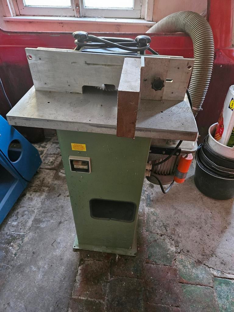 Elektra Beckum  houtfreestafel, Doe-het-zelf en Verbouw, Gereedschap | Freesmachines, Ophalen, Elektrisch