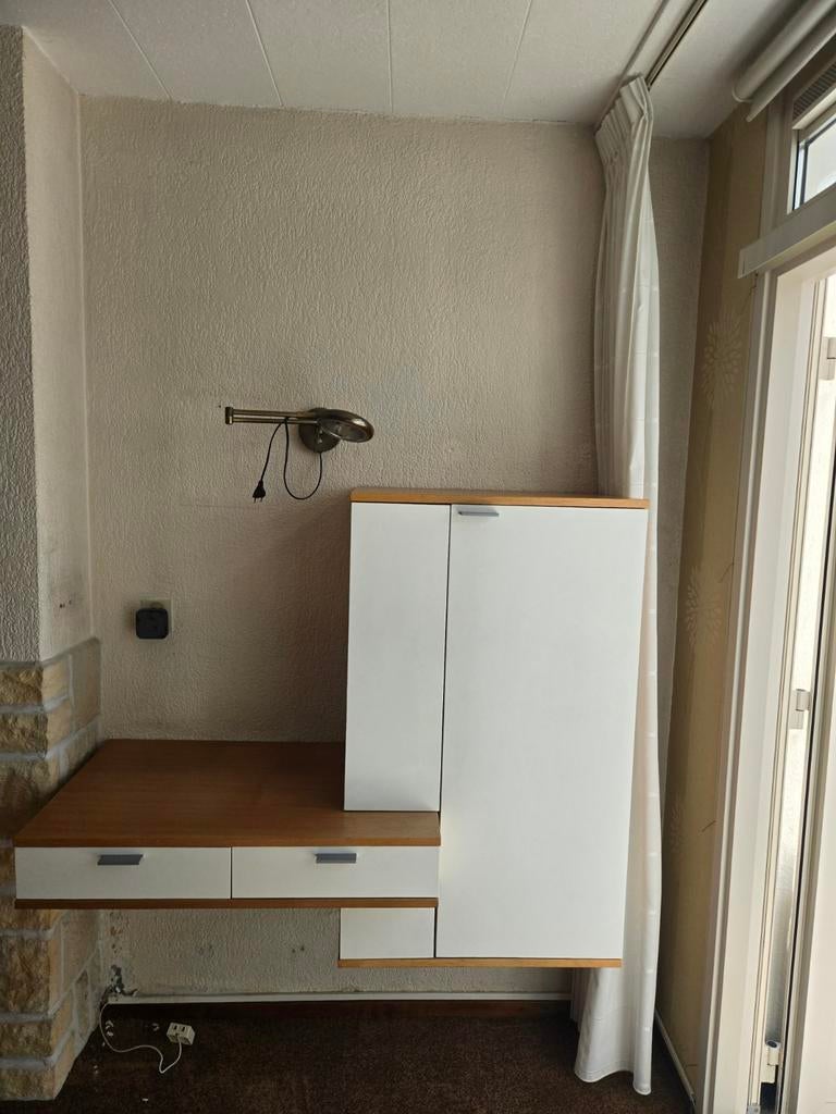 Bureau met opbergruimte., Huis en Inrichting, Ophalen, Gebruikt