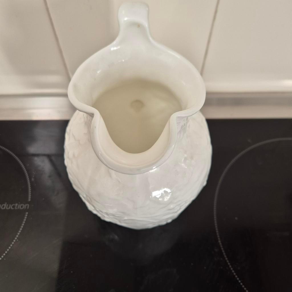 Wedgwood strawberry and vine jug, waterkan, pichet, Huis en Inrichting, Keuken | Servies, Overige typen, Ophalen of Verzenden