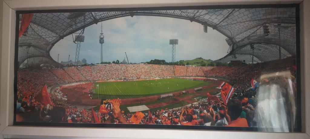 Poster en vaan EK voetbal 1988, Ophalen, Poster, Plaatje of Sticker