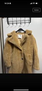 Bershka teddy jas maat S, Ophalen of Verzenden, Zo goed als nieuw, Maat 36 (S), Beige