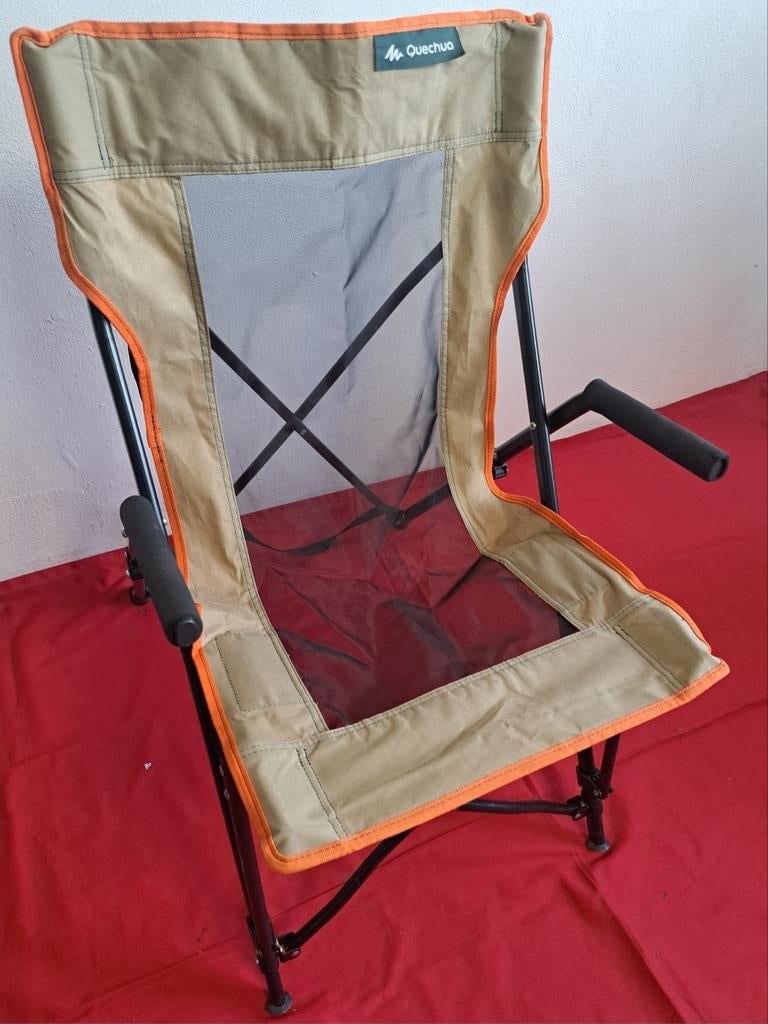 Superstevige Quechua campingstoel met armleuningen Comfort,, Ophalen, Zo goed als nieuw, Campingstoel