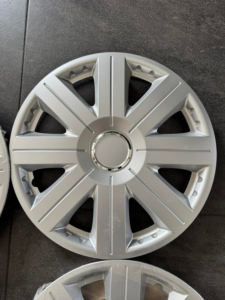 Wieldoppen 16” ongebruikt, Ophalen of Verzenden, Zo goed als nieuw