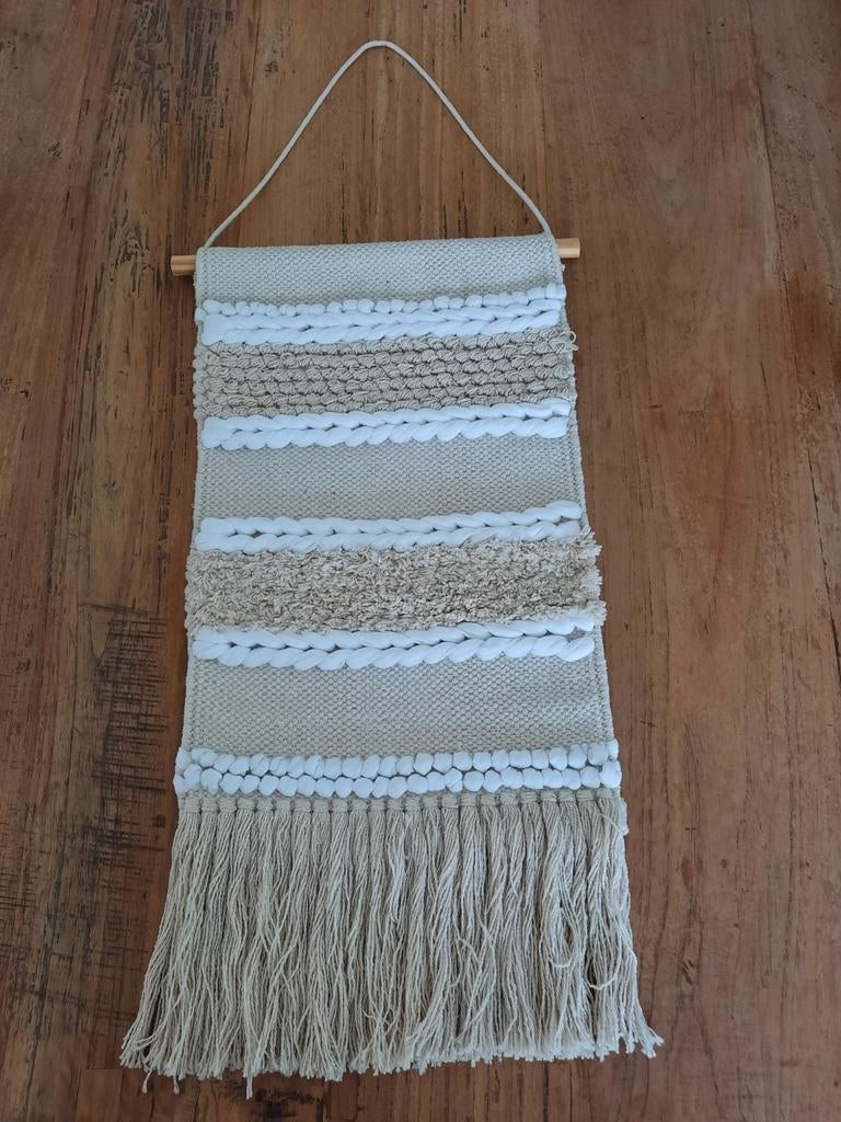 Macrame wanddoek 30 br en 62 hoog met stok, Ophalen of Verzenden, Poppenhuis