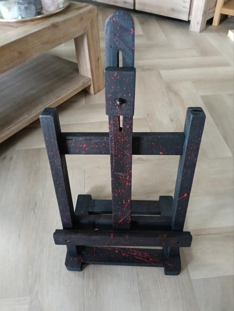 Schildersezel - Zwart met rode spetters, Hobby en Vrije tijd, Ophalen, Nieuw, Ezel