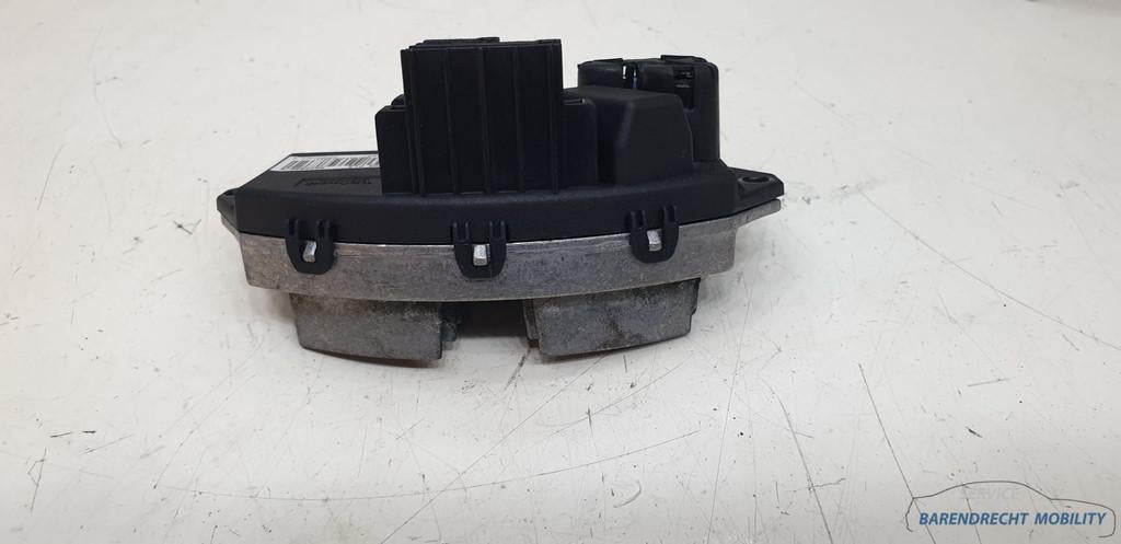 BMW 1 Serie 3 kachelweerstand 73040157 E87 E90 E8x E9x kache, Petuelring 130
80788  Munich, DE, Gebruikt, Info@bmw.de, Ophalen of Verzenden