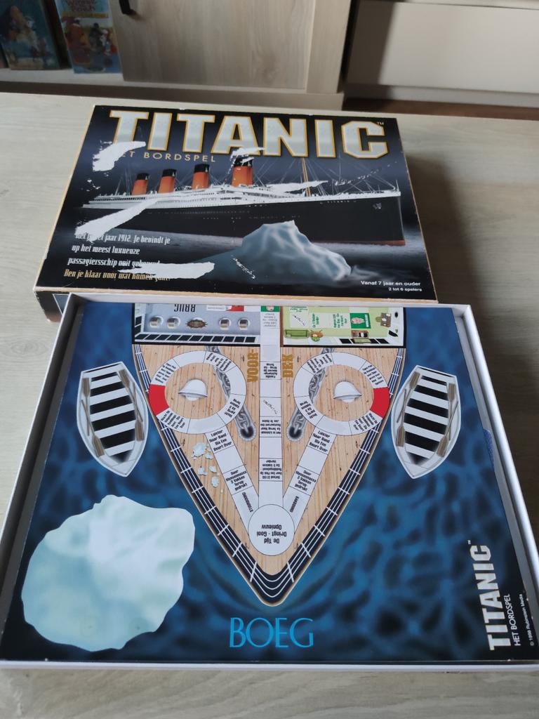 Titanic Het Bordspel - Klassiek Familie Spel, Hobby en Vrije tijd, Gezelschapsspellen | Bordspellen, Gebruikt, Westelijke Havendijk 15, 4703 RA Roosendaal, Nederland