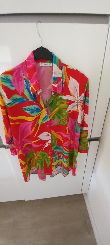 Magna damesblouse met schoudervulling maat 48 ., Overige kleuren, Maat 46/48 (XL) of groter, Ophalen of Verzenden, Magna