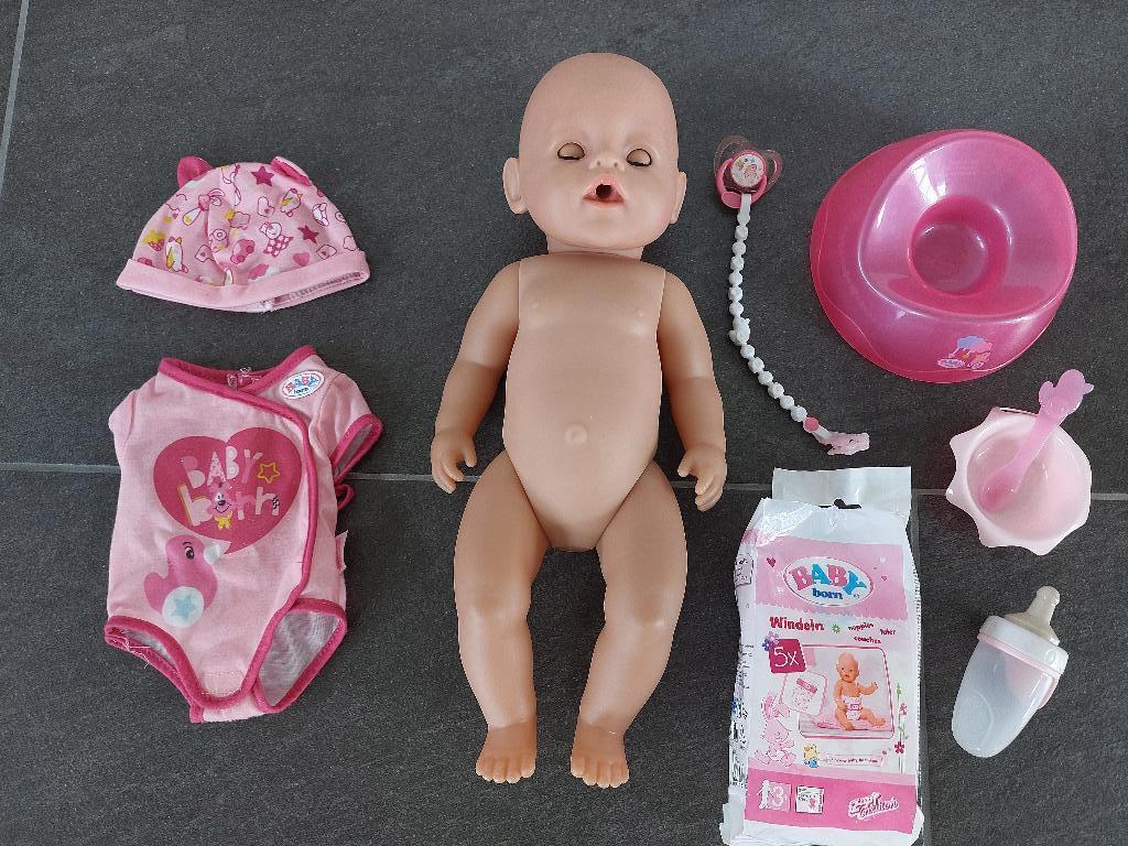 Baby born pop met toebehoren, Kinderen en Baby's, Speelgoed | Poppen, Ophalen of Verzenden, Zo goed als nieuw, Babypop