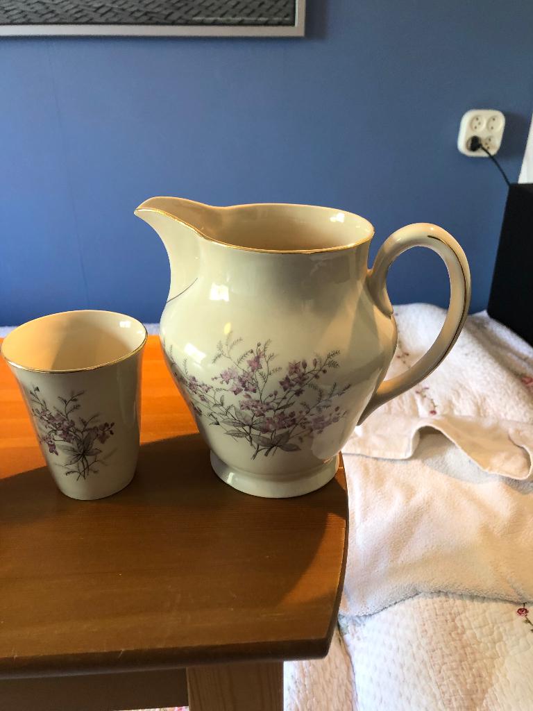 Melkkan met bekers, Ophalen, Zo goed als nieuw, Overige stijlen, Aardewerk