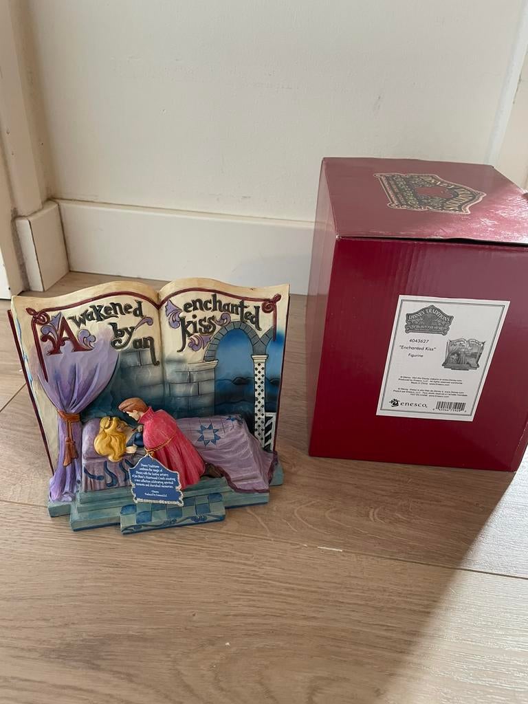 Disney traditions Jim Shore Aurora Storybook Doornroosje, Ophalen of Verzenden, Zo goed als nieuw, Beeldje of Figuurtje