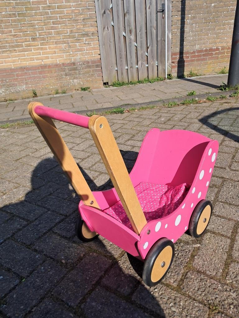 Roze poppenwagen loopwagen met stippen, Ophalen, Gebruikt, Babypop