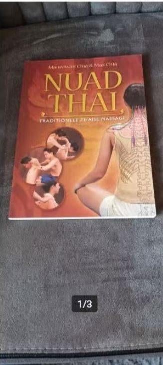 Nuad Thai Maneewan Chia, Ophalen of Verzenden, Zo goed als nieuw, Spiritualiteit algemeen, Overige typen