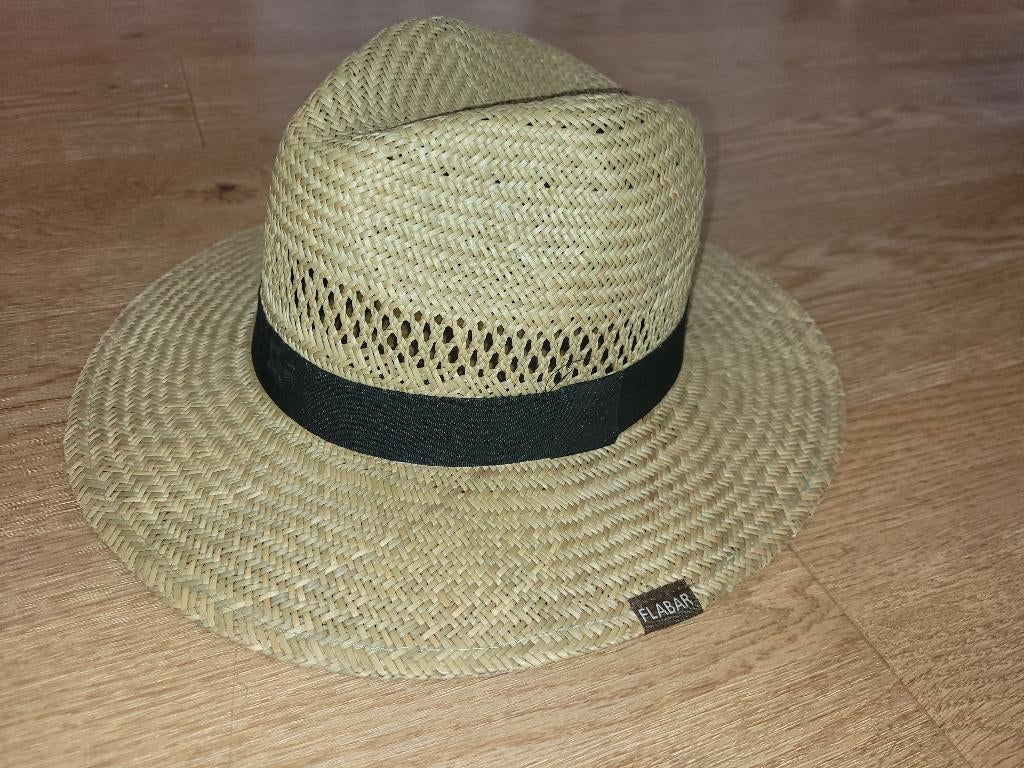 Diverse hoeden, Ophalen, Zo goed als nieuw, Hoed