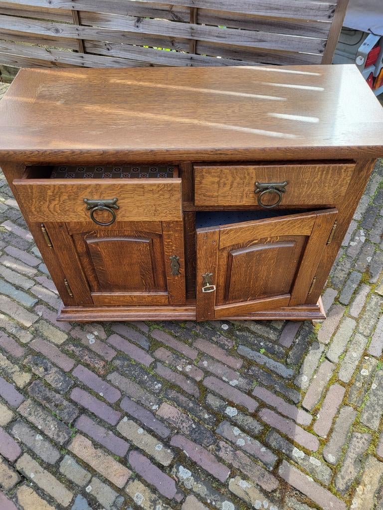 Eiken TV-kastje met 2 lades en afsluitbare onderkast, Huis en Inrichting, Ophalen, Gebruikt, 50 tot 100 cm, Minder dan 100 cm