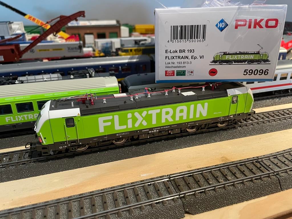 Vectron Flixtrain E loc H0 wisselstroom  digitaal Piko 59096, Hobby en Vrije tijd, Modeltreinen | H0, Wisselstroom, Locomotief