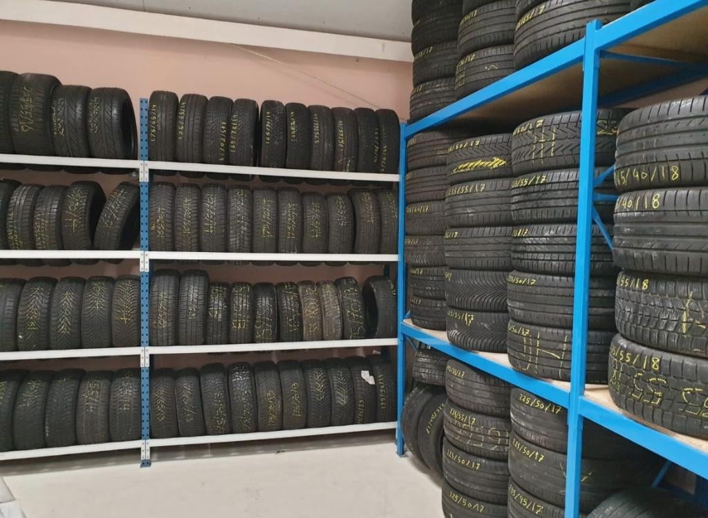 225 35 20. 225 45 19. 235 55 19. 235 65 17. 235 50 19., Ophalen