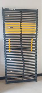 2x Bossflex 600 90x200 met onderstel, Huis en Inrichting, 90 cm, Eenpersoons, Ophalen of Verzenden, Zo goed als nieuw