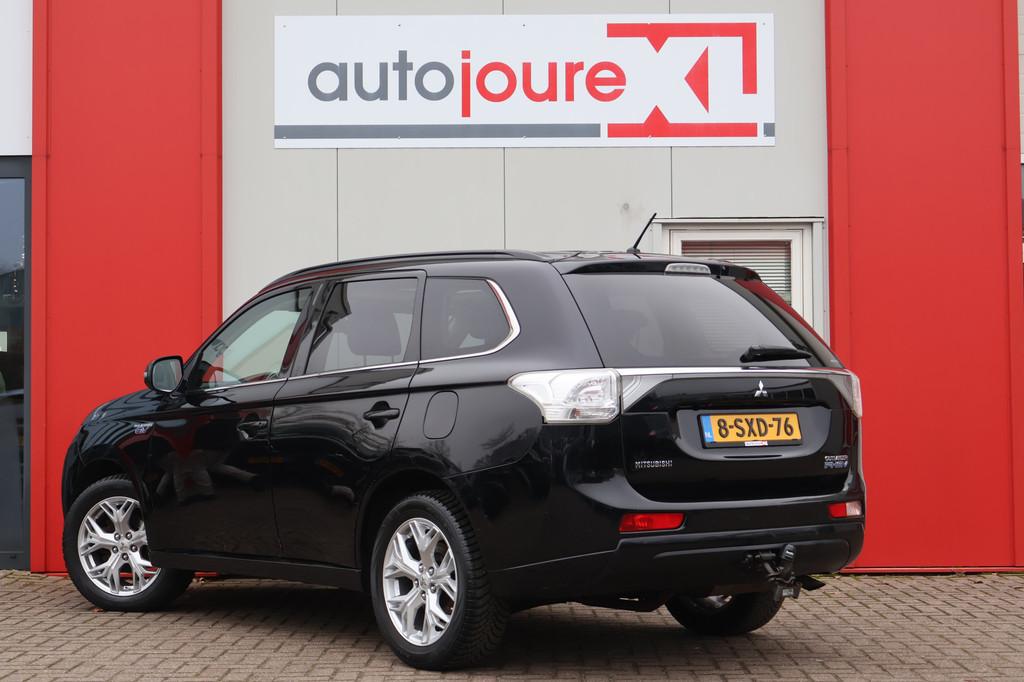 Mitsubishi Outlander 2.0 PHEV Instyle (bj 2013, automaat), Auto's, 4 cilinders, Zwart, Bedrijf, Vierwielaandrijving