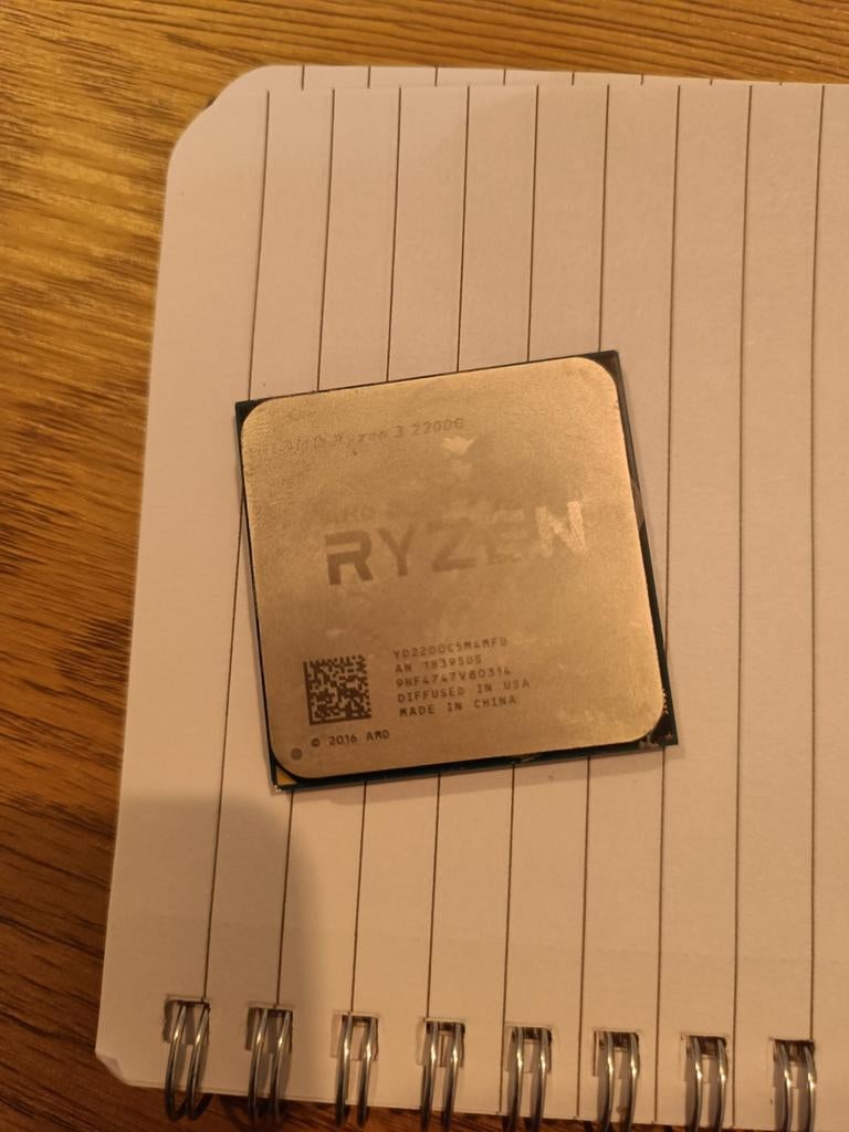 AMD Ryzen 3 2200G processor, Computers en Software, Processors, Ophalen of Verzenden, 3 tot 4 Ghz