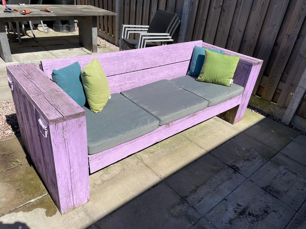 Paarse houten bank, Ophalen, 75 tot 100 cm, 200 tot 250 cm