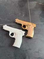 Decoratieve pistolen van steen - wit en goud, Ophalen, Gebruikt