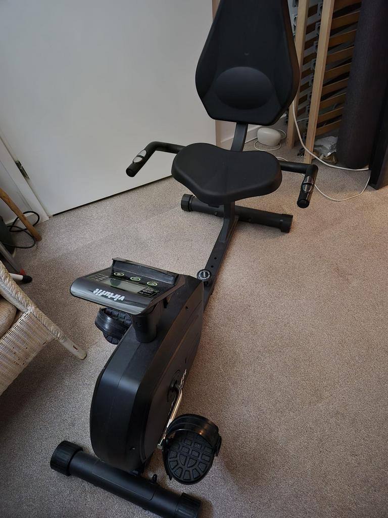 Virtufit zitfiets - Ideaal voor thuis trainen, Sport en Fitness, Fitnessapparatuur, Ophalen, Gebruikt, Metaal, Benen