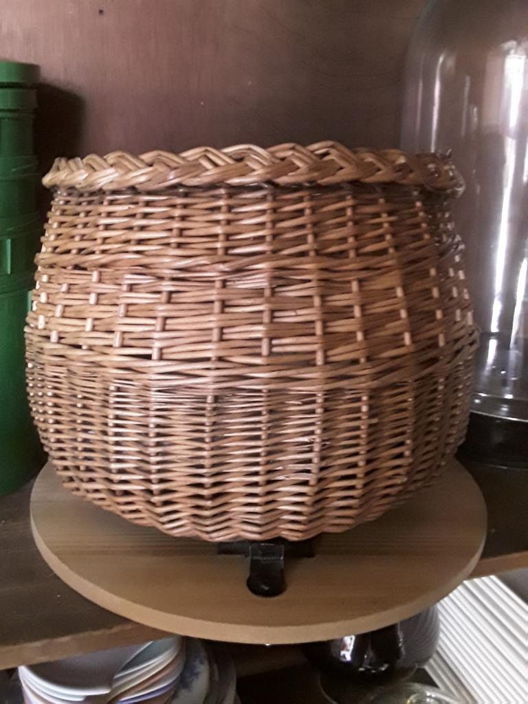 Rotan manden, Ophalen, Zo goed als nieuw, Rond, Riet