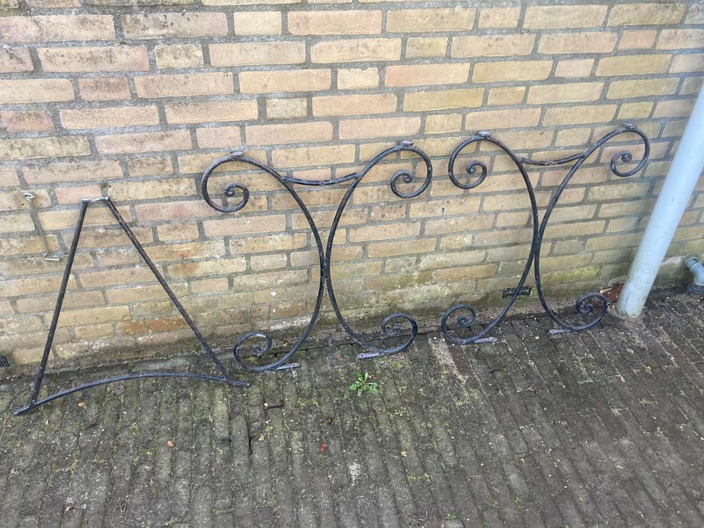 Gietijzeren tafel onderstel, Ophalen, Gebruikt, 50 tot 100 cm, Metaal