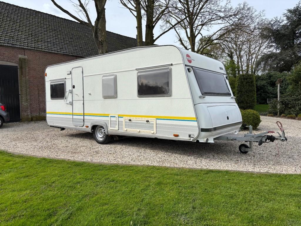 Burstner STUDIO 530 TL/ENKELE BEDDEN/MOVER, Caravans en Kamperen, Caravans, Not publicly available, Bürstner GmbH & Co. KG, Bedrijf