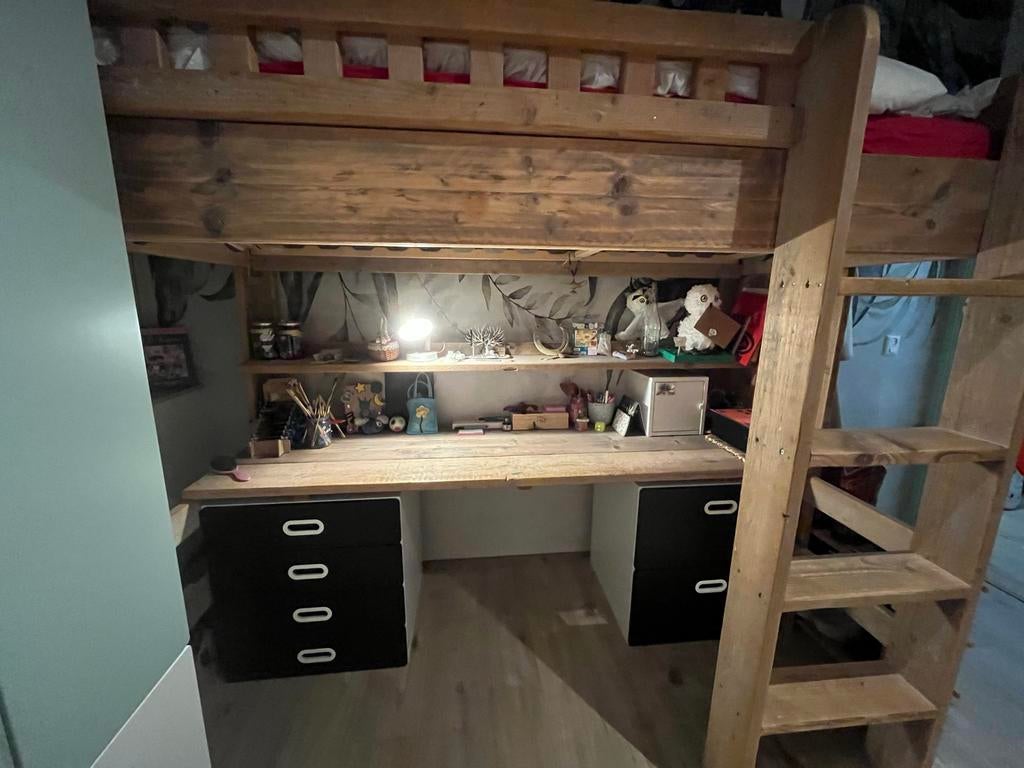 Hoogslaper steigerhout met bureau en lades, Ophalen, Gebruikt, Hoogslaper