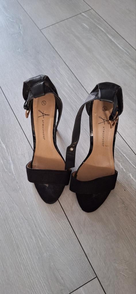 Zwarte hakken Atmosphere maat 36, Ophalen of Verzenden, Zo goed als nieuw, Zwart