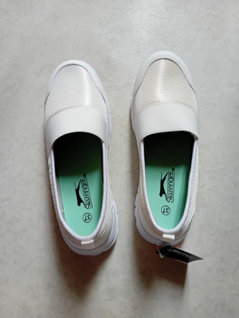 Slazenger instappers maat 37 - Nieuw en ongedragen, Ophalen, Slazenger, Nieuw, Wit