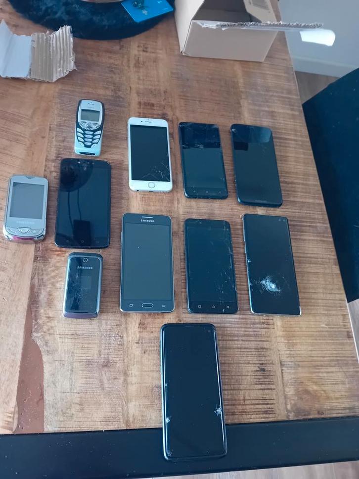 Partij defecte telefoons, Telecommunicatie, Mobiele telefoons | Overige merken, Niet werkend, Zonder abonnement, Zonder simlock